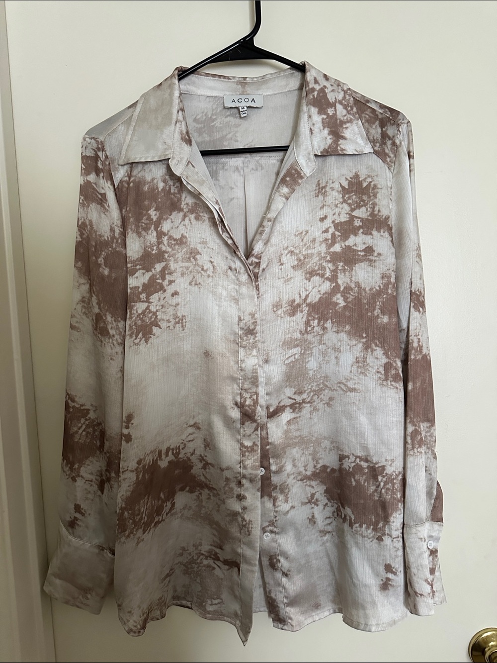 ACOA Taupe & Cream Tie-Dye Button-Front Blouse